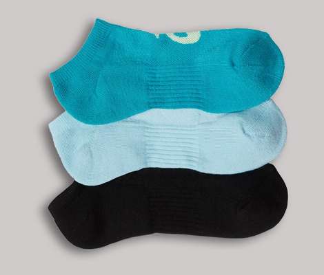 Multiple colors moisture wicking socks