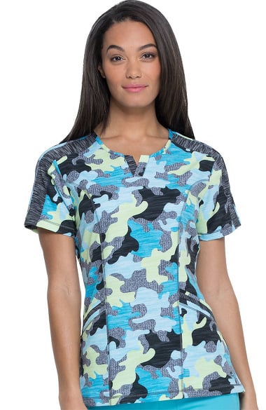 Dynamix by Dickies Women's Shaped V-Neck Totally Textured Camo Print ...