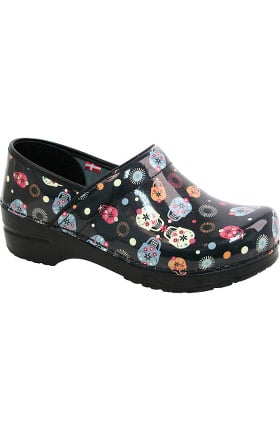 sanita clogs closeout