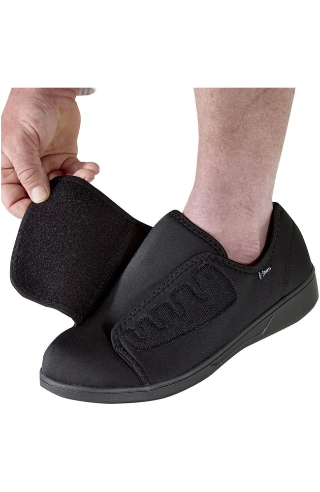 Silvert's Men's Ultra Comfort Flex Solid Shoe | allheart.com